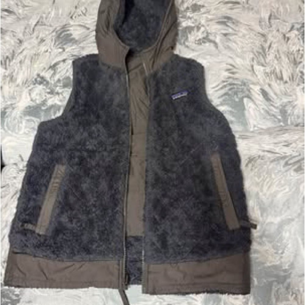 Patagonia Gray Reversible Women's Vest